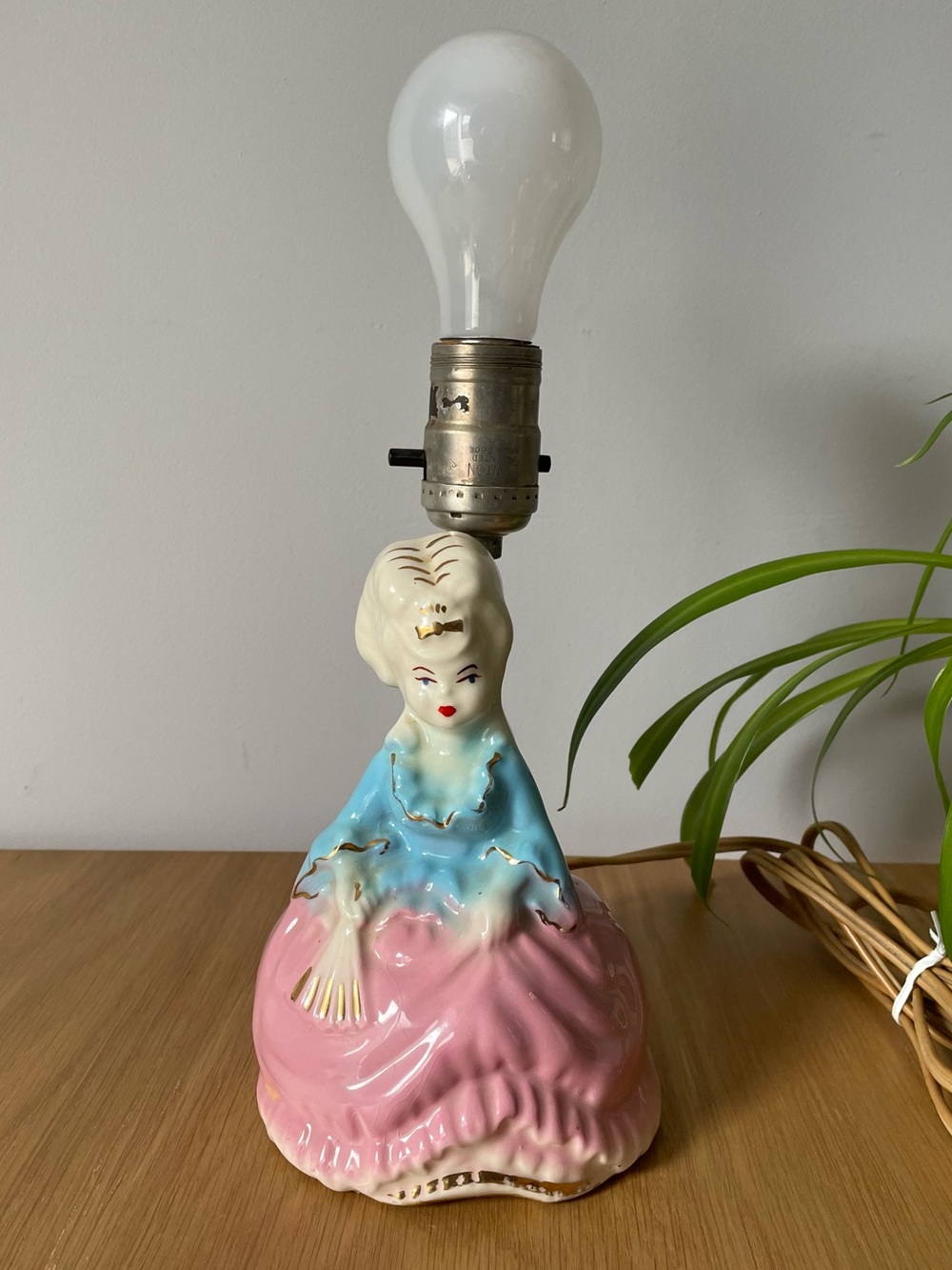 Vintage Ceramic Marie Antoinette Figurine Table Lamp 1940s Works